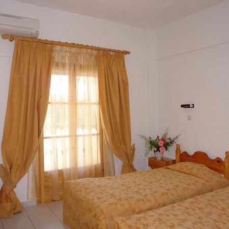 Prasoudopetra Agios Matthaios (Corfu) Exterior foto