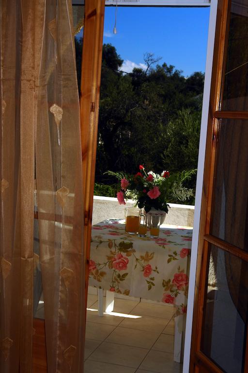 Prasoudopetra Agios Matthaios (Corfu) Exterior foto