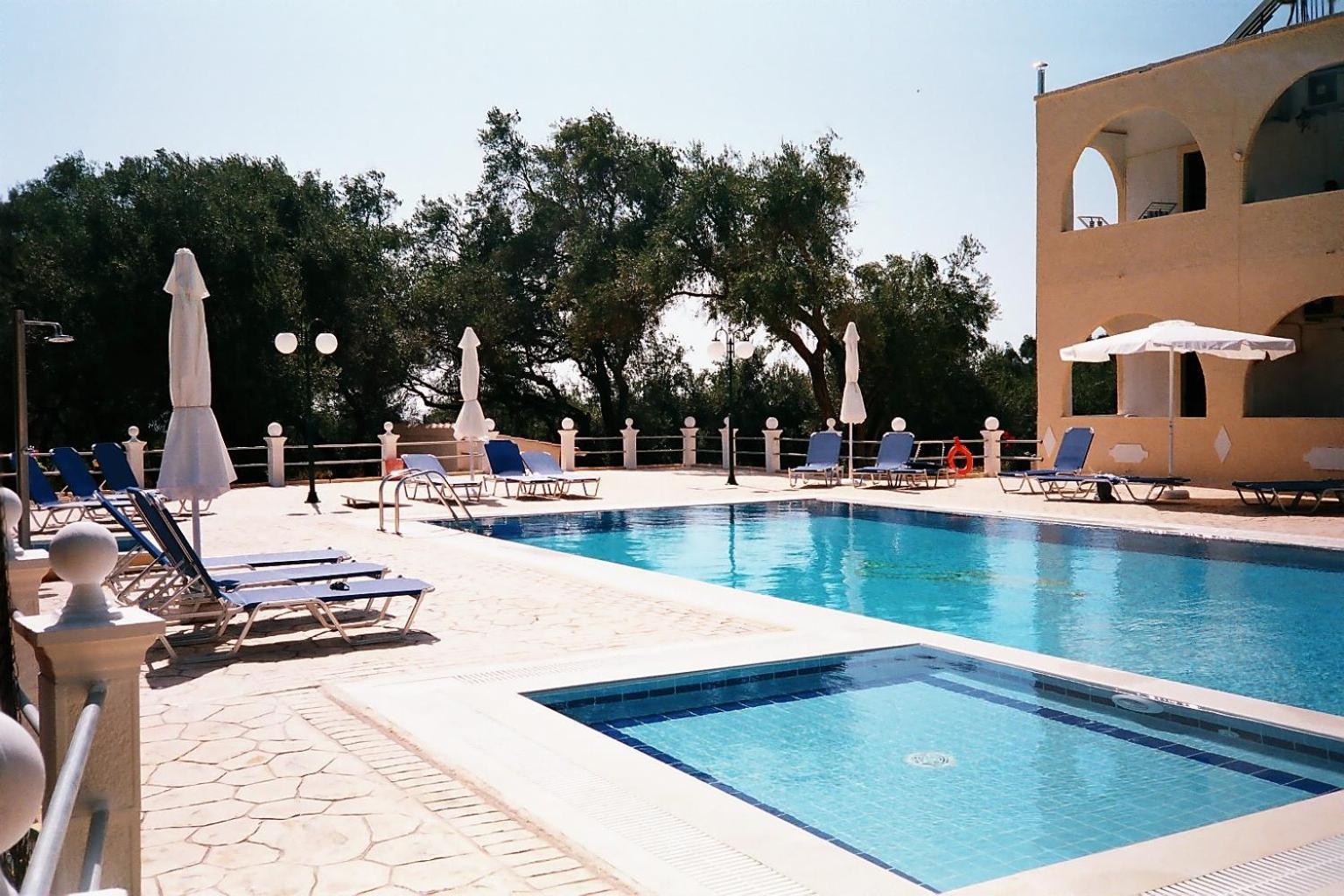 Prasoudopetra Agios Matthaios (Corfu) Exterior foto