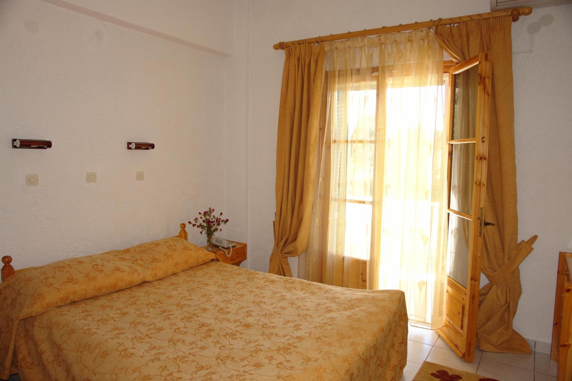 Prasoudopetra Agios Matthaios (Corfu) Exterior foto