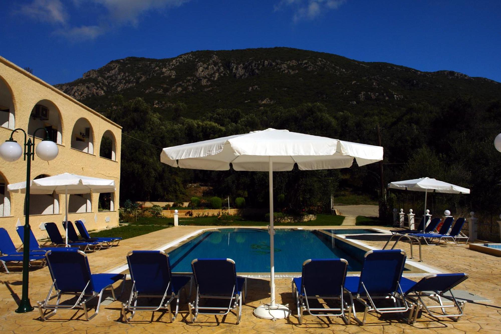 Prasoudopetra Agios Matthaios (Corfu) Exterior foto